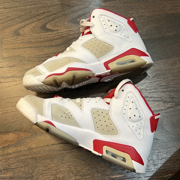 Air Jordan 6 Retro Red and White - Picture 5 of 11